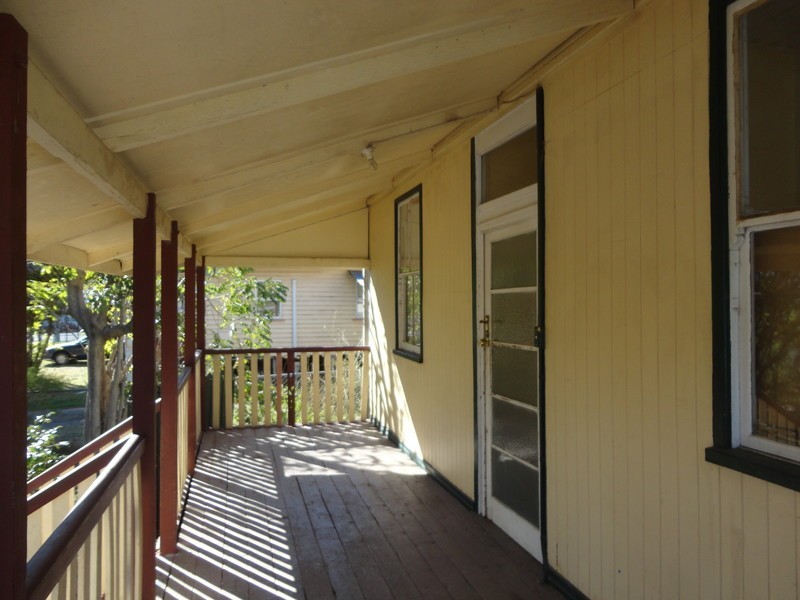 16 Birgen Hills Rd, Bundamba QLD 4304