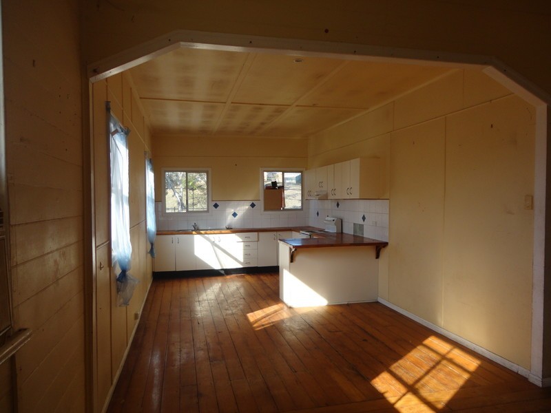 16 Birgen Hills Rd, Bundamba QLD 4304