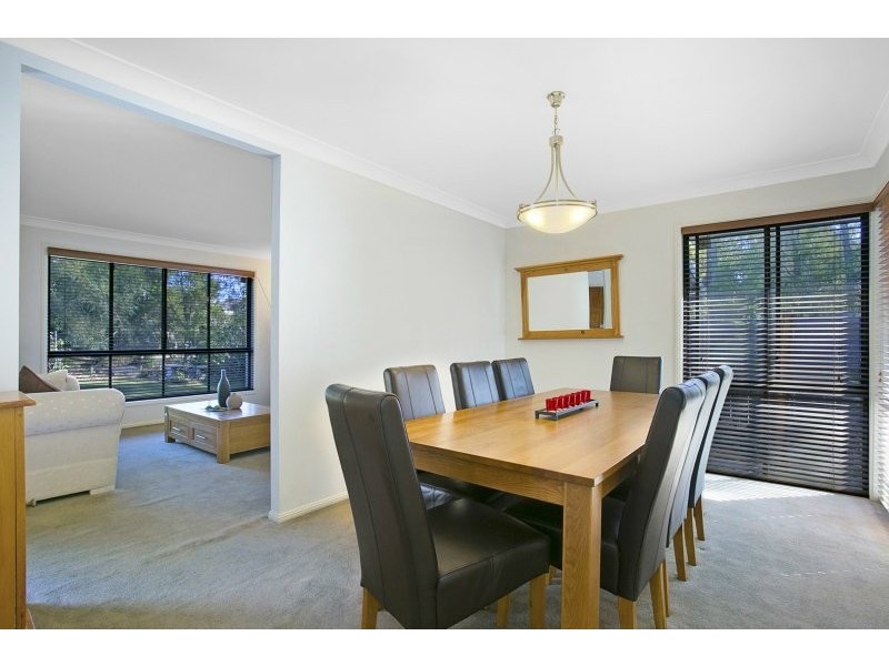 35 Backhousia Cres, Sinnamon Park QLD 4073