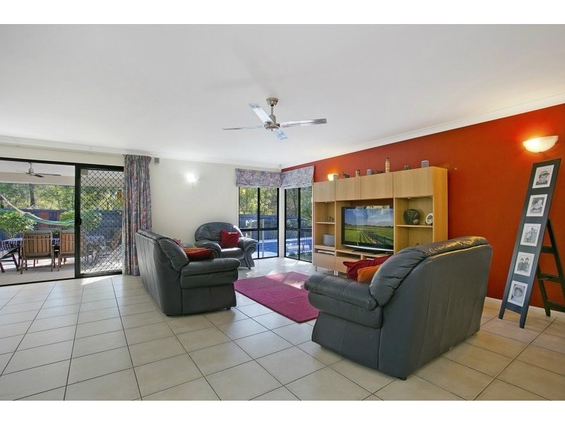 35 Backhousia Cres, Sinnamon Park QLD 4073