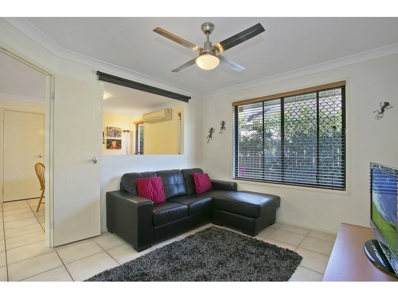 35 Backhousia Cres, Sinnamon Park QLD 4073