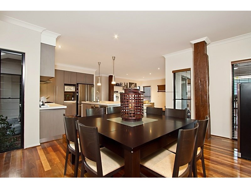 Sinnamon Park QLD 4073