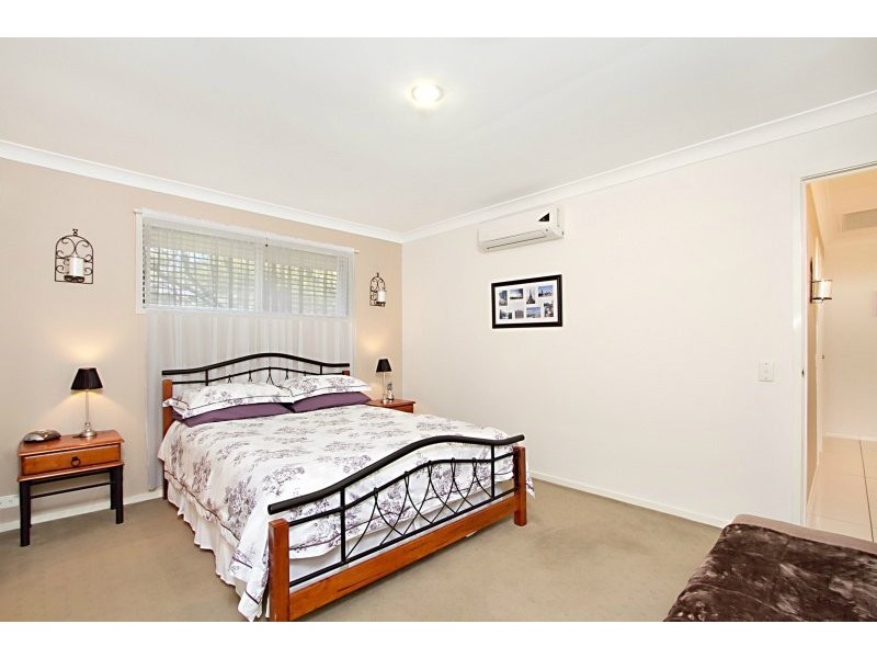 14 Coomb St, Seventeen Mile Rocks QLD 4073