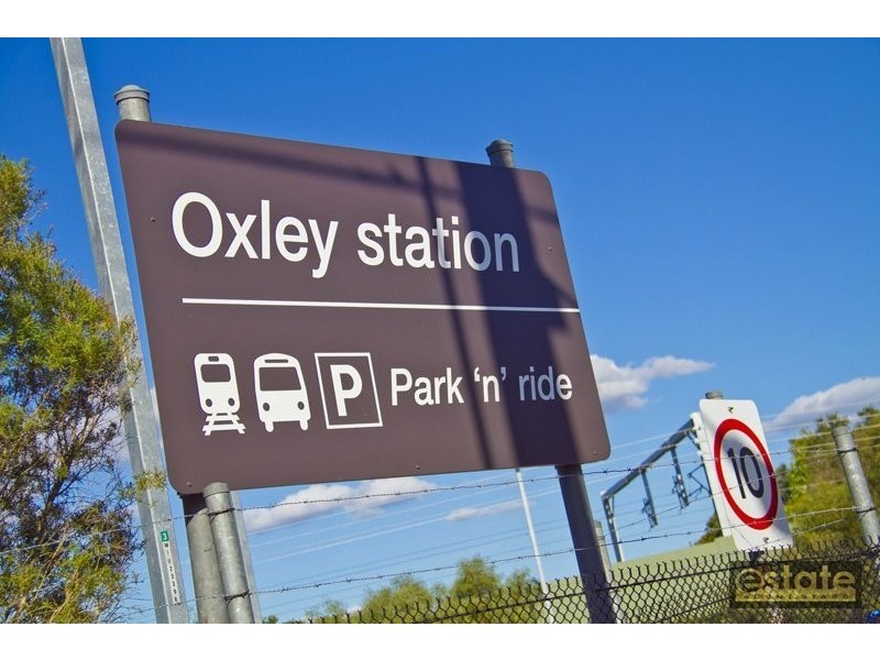 14 Coomb St, Seventeen Mile Rocks QLD 4073