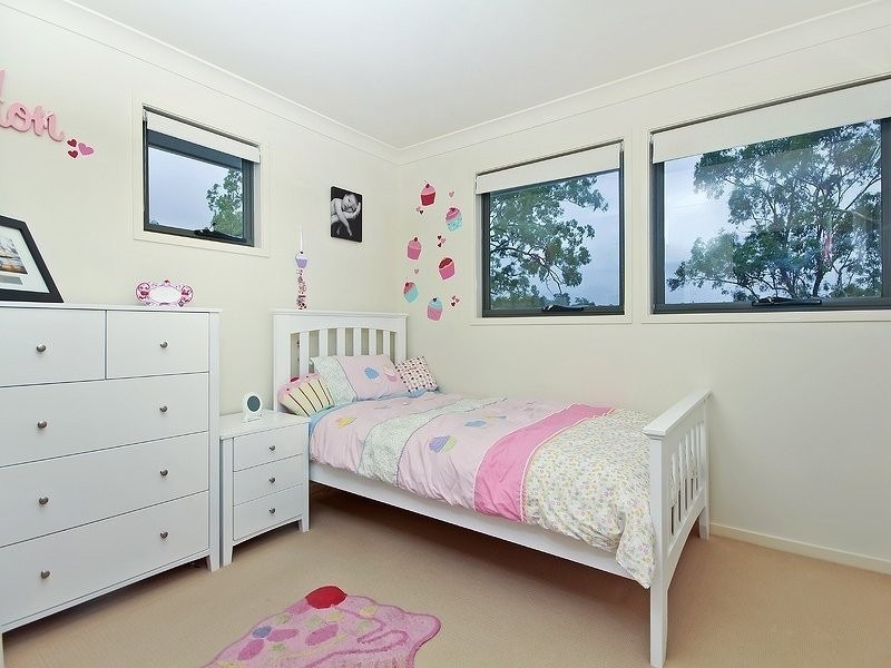 Mount Ommaney QLD 4074