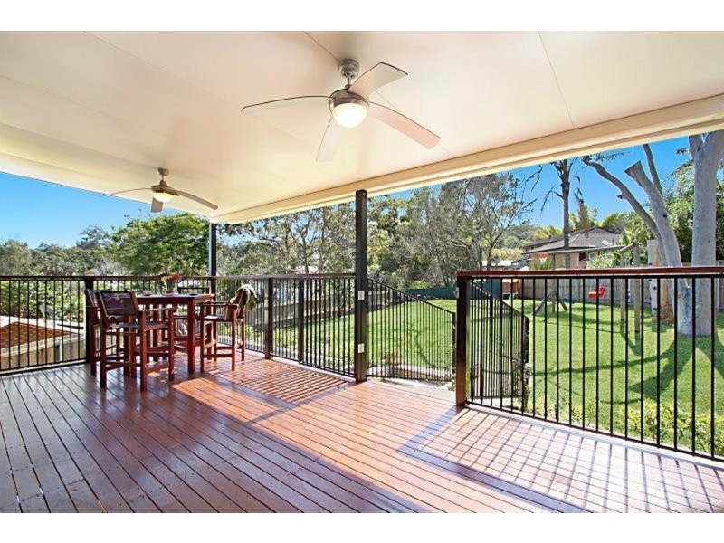 Seventeen Mile Rocks QLD 4073