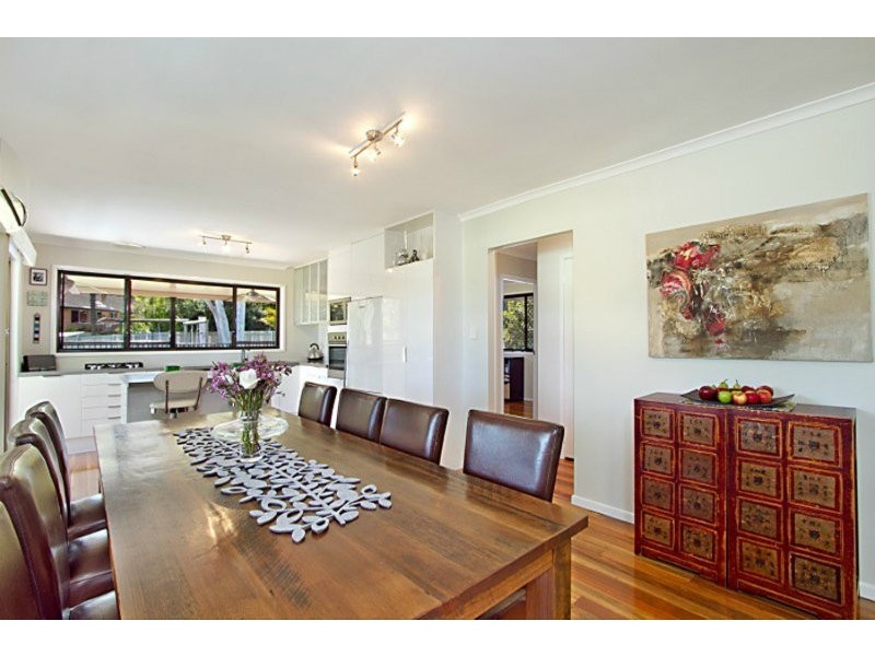 Seventeen Mile Rocks QLD 4073