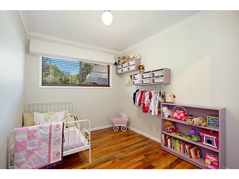 Seventeen Mile Rocks QLD 4073