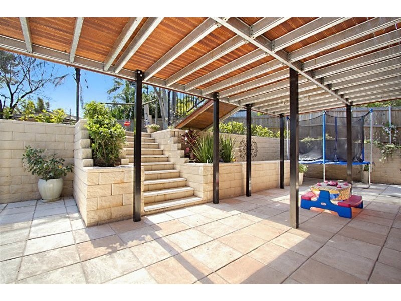 Seventeen Mile Rocks QLD 4073