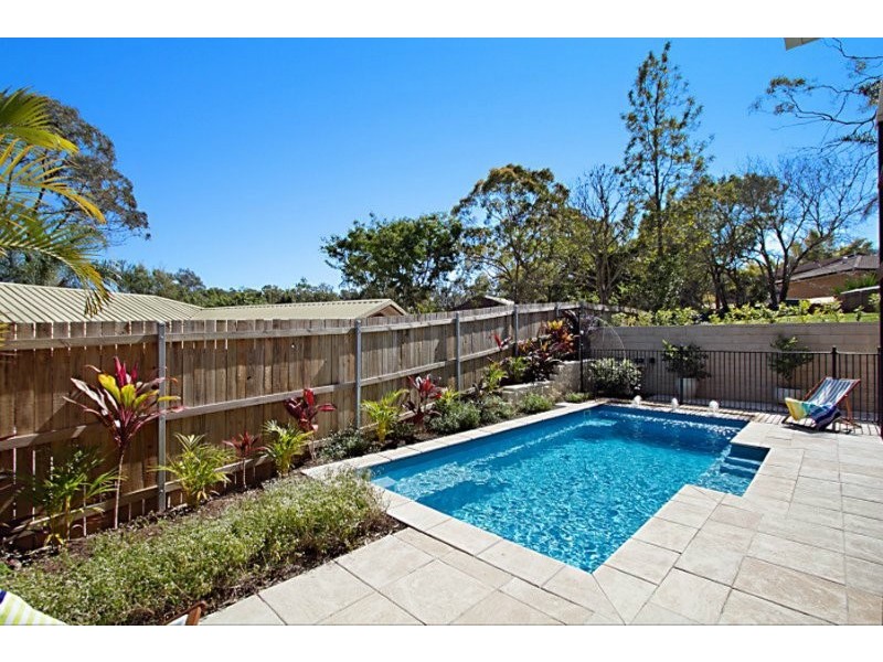 Seventeen Mile Rocks QLD 4073