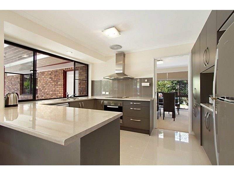 Mount Ommaney QLD 4074