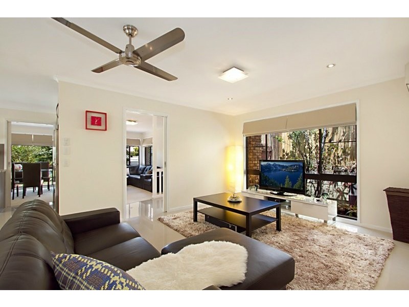 Mount Ommaney QLD 4074