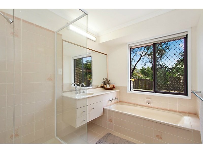 Mount Ommaney QLD 4074