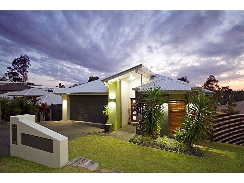 Seventeen Mile Rocks QLD 4073