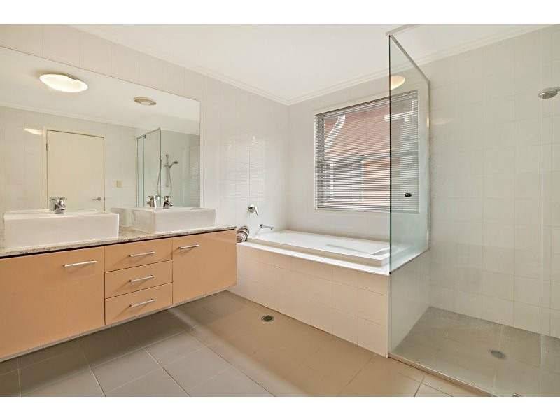 Jindalee QLD 4074