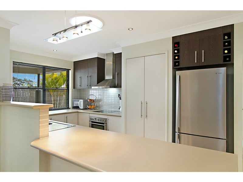 Seventeen Mile Rocks QLD 4073