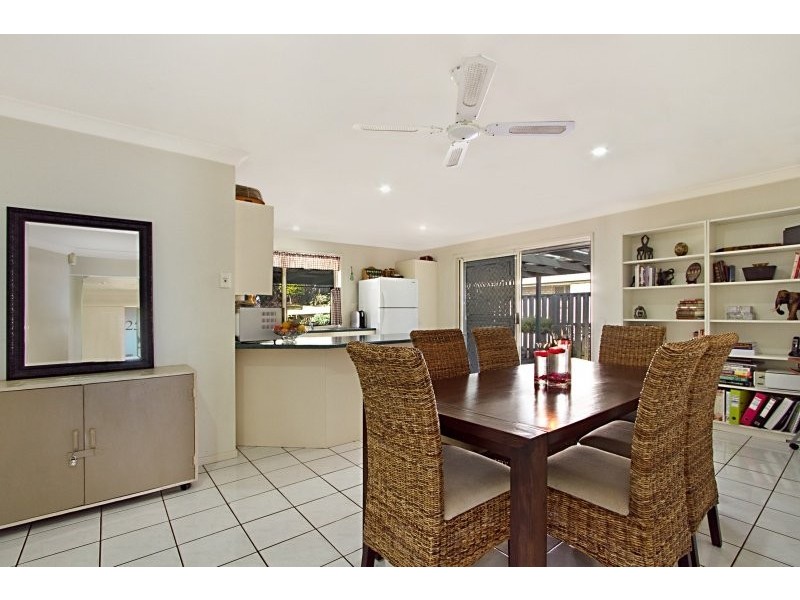 Seventeen Mile Rocks QLD 4073