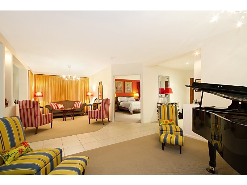 Seventeen Mile Rocks QLD 4073