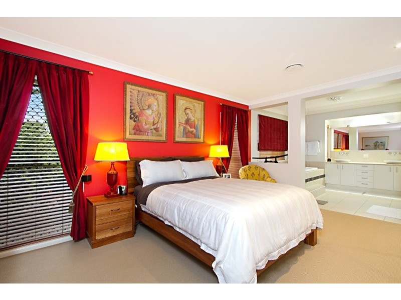 Seventeen Mile Rocks QLD 4073