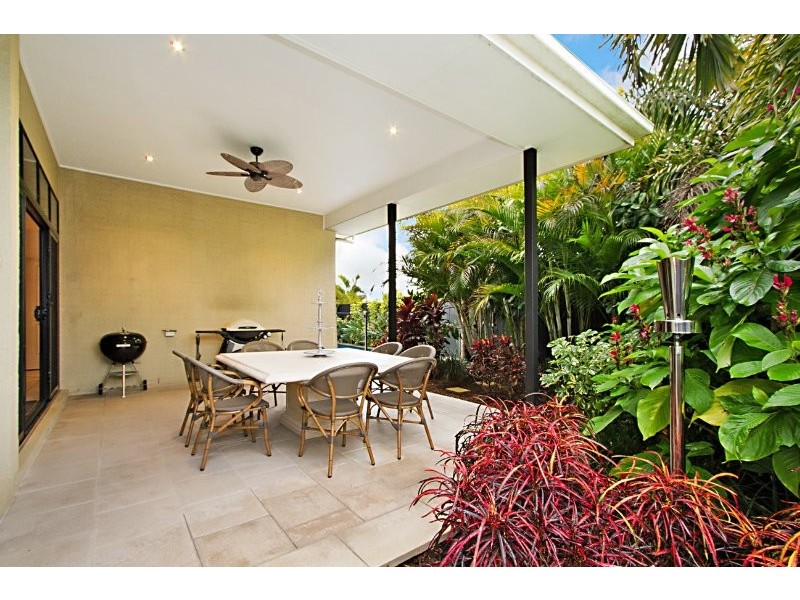 Seventeen Mile Rocks QLD 4073