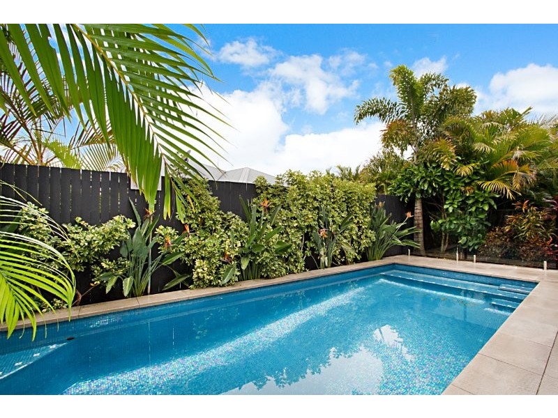 Seventeen Mile Rocks QLD 4073