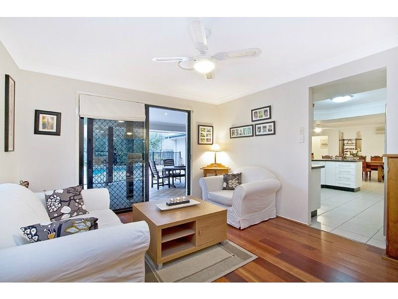 Seventeen Mile Rocks QLD 4073