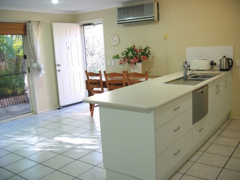 1/52 Village Way, Oxenford QLD 4210