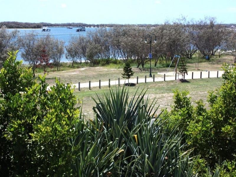 327/398 Marine Parade, Labrador QLD 4215