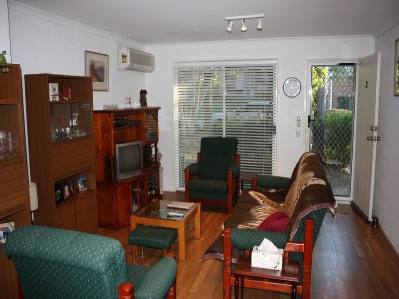 2/8-10 Village Way, Oxenford QLD 4210