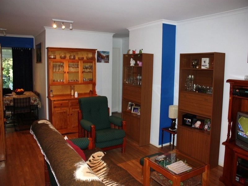 2/8-10 Village Way, Oxenford QLD 4210