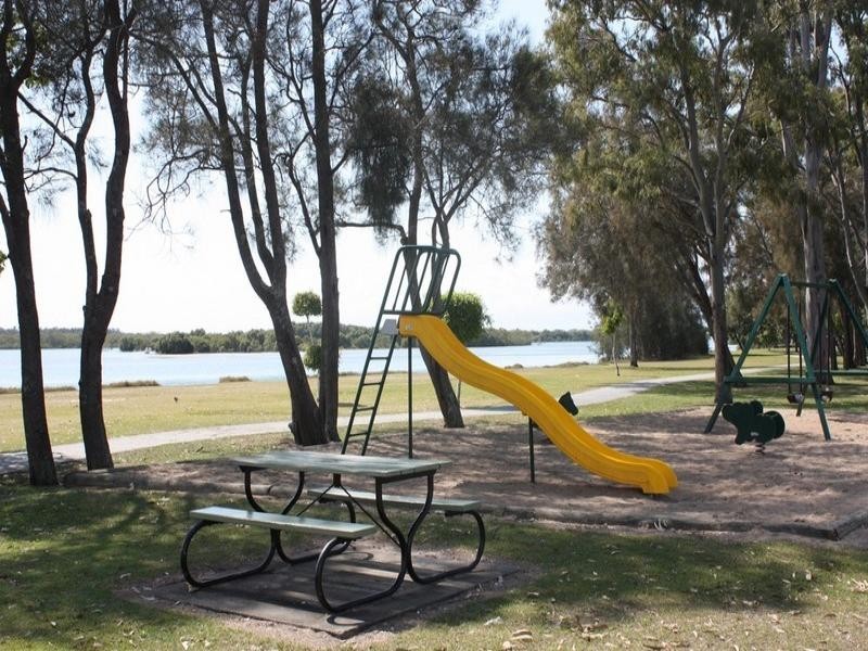 98 Hansford Road, Coombabah QLD 4216