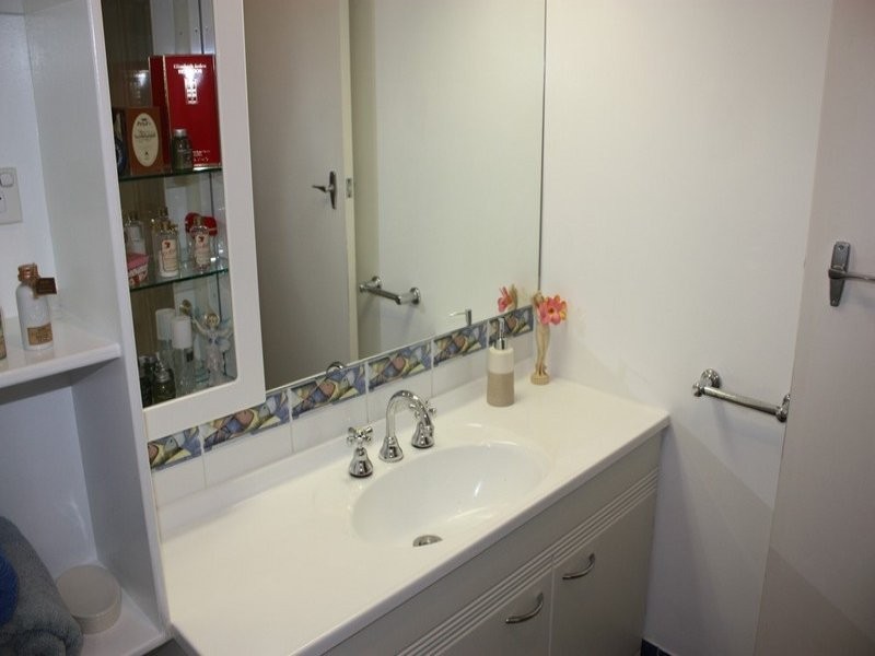 98 Hansford Road, Coombabah QLD 4216