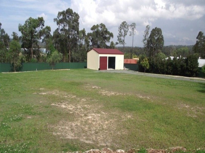 16 Connemara Road, Gaven QLD 4211