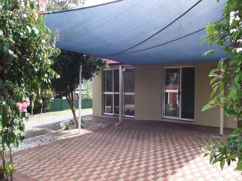 16 Connemara Road, Gaven QLD 4211