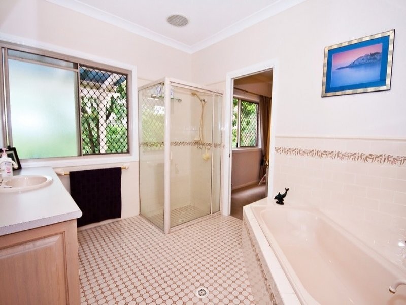 54 Tunbridge Drive, Nerang QLD 4211