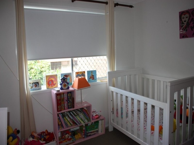 4 Kinarra Street, Ashmore QLD 4214