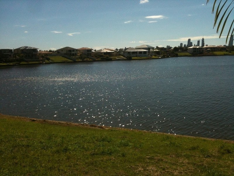 88 Sir Bruce Small Boulevard, Benowa QLD 4217