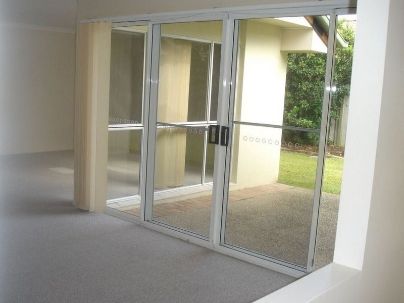 153 Harrier Drive, Burleigh Waters QLD 4220
