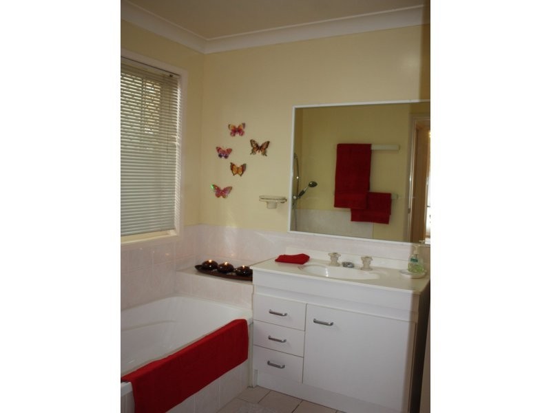 20 Tradewinds Drive, Helensvale QLD 4212