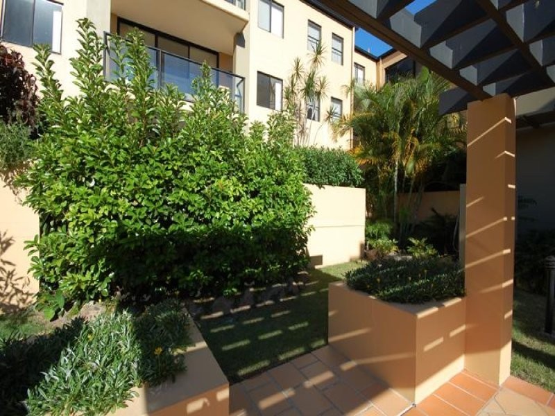20/24 Slatyer Avenue, Bundall QLD 4217