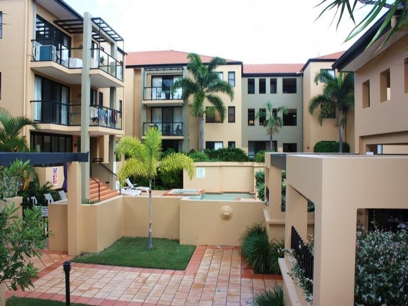 20/24 Slatyer Avenue, Bundall QLD 4217