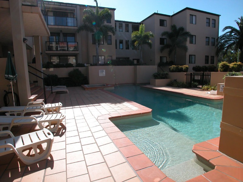 20/24 Slatyer Avenue, Bundall QLD 4217