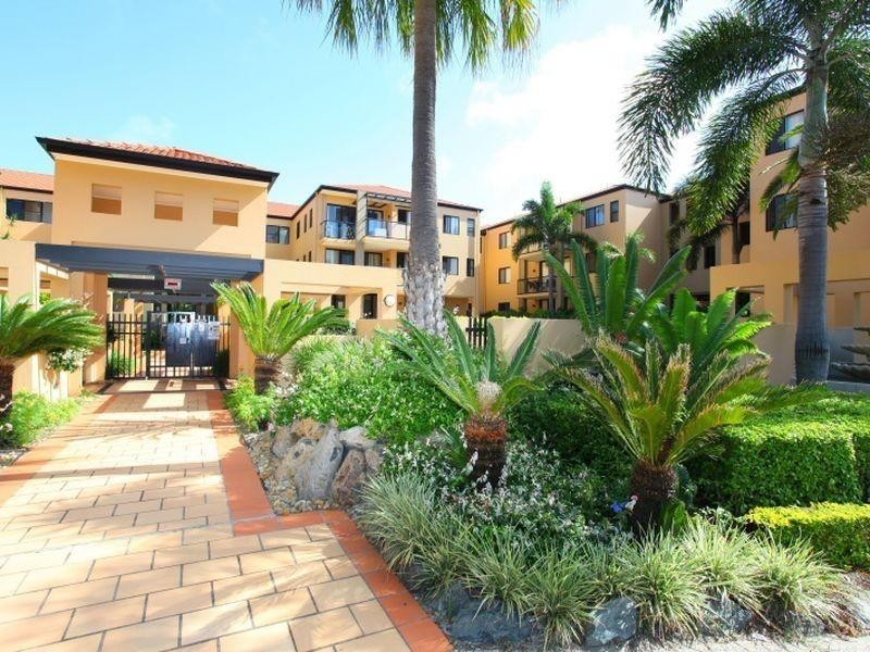 20/24 Slatyer Avenue, Bundall QLD 4217