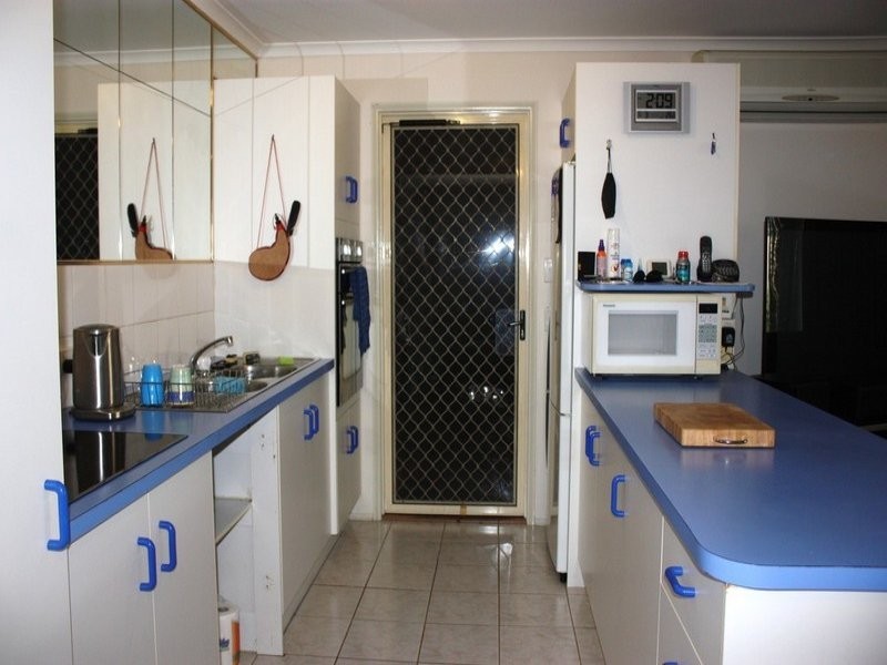 2/60 Village Way, Oxenford QLD 4210