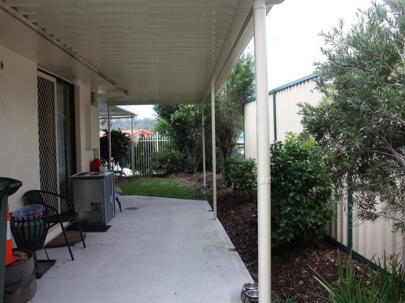 2/60 Village Way, Oxenford QLD 4210