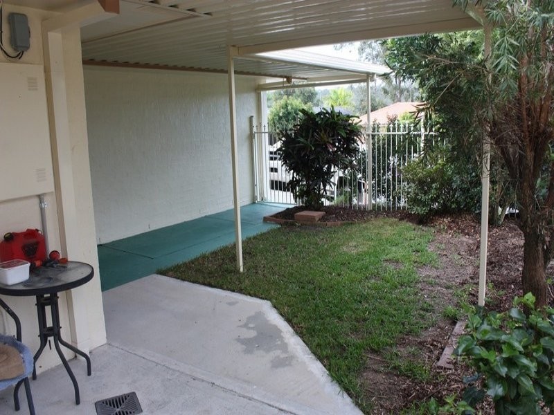 2/60 Village Way, Oxenford QLD 4210