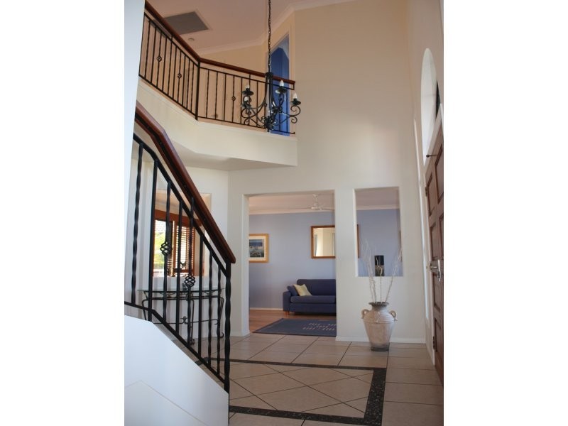 18 East Park Waters, Monterey Keys QLD 4212