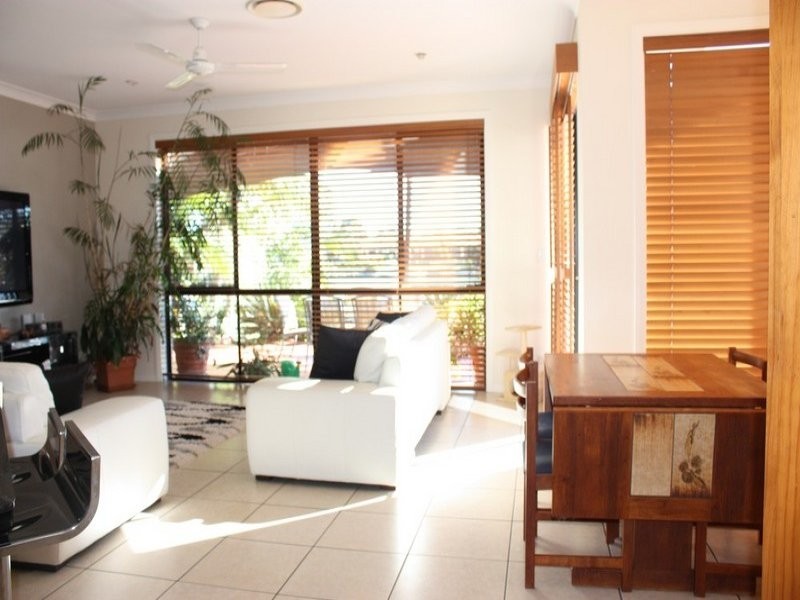 18 East Park Waters, Monterey Keys QLD 4212