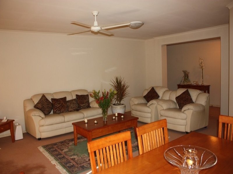 21 Greensborough Crescent, Parkwood QLD 4214