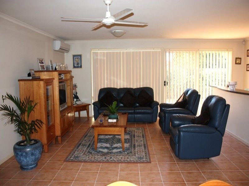 21 Greensborough Crescent, Parkwood QLD 4214